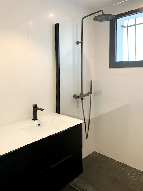 vasque rénovation salle de douche bouafle