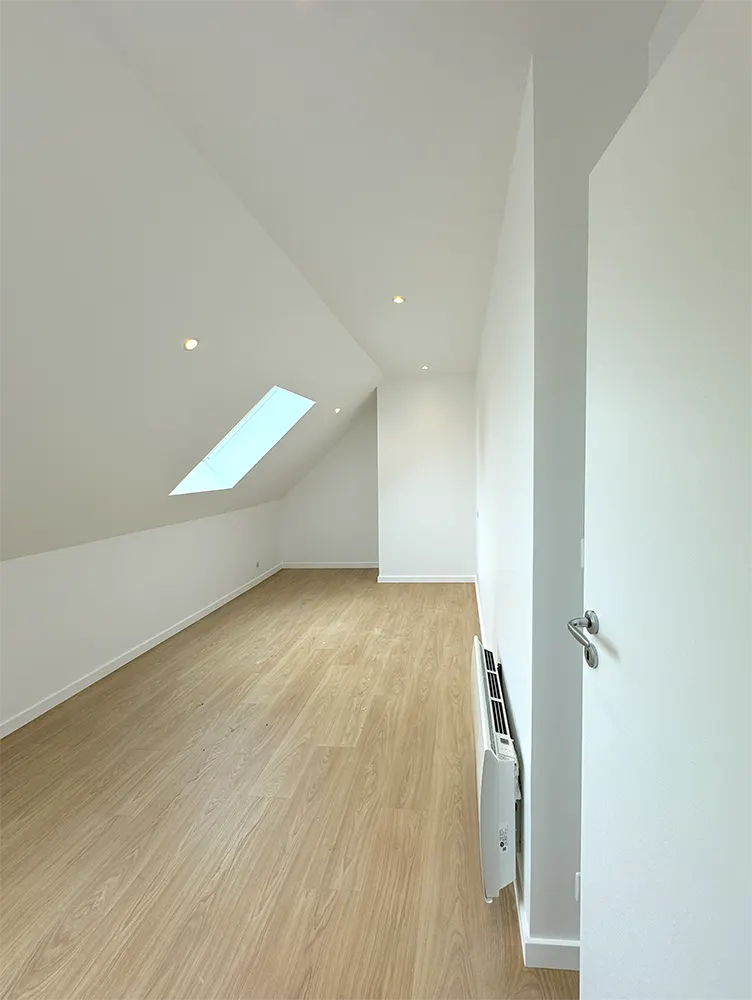espace sous les combles après rénovation 