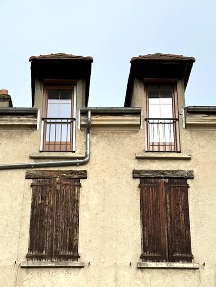 extérieur squat follainville dennemont