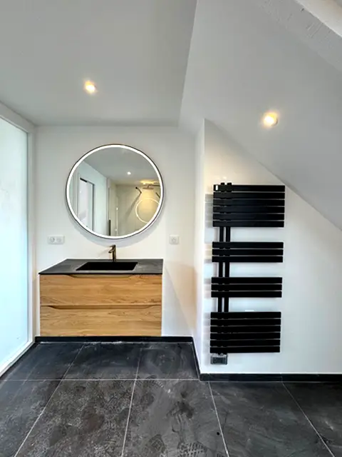 salle de bain après rénovation maison individuelle