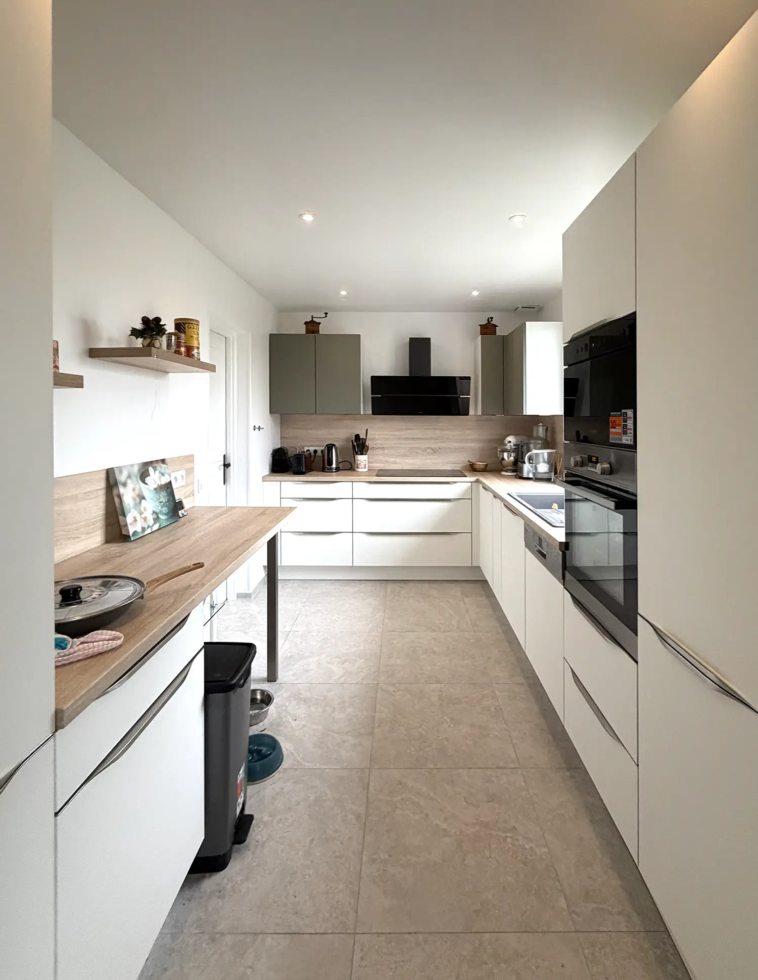 vue sur la nouvelle cuisine