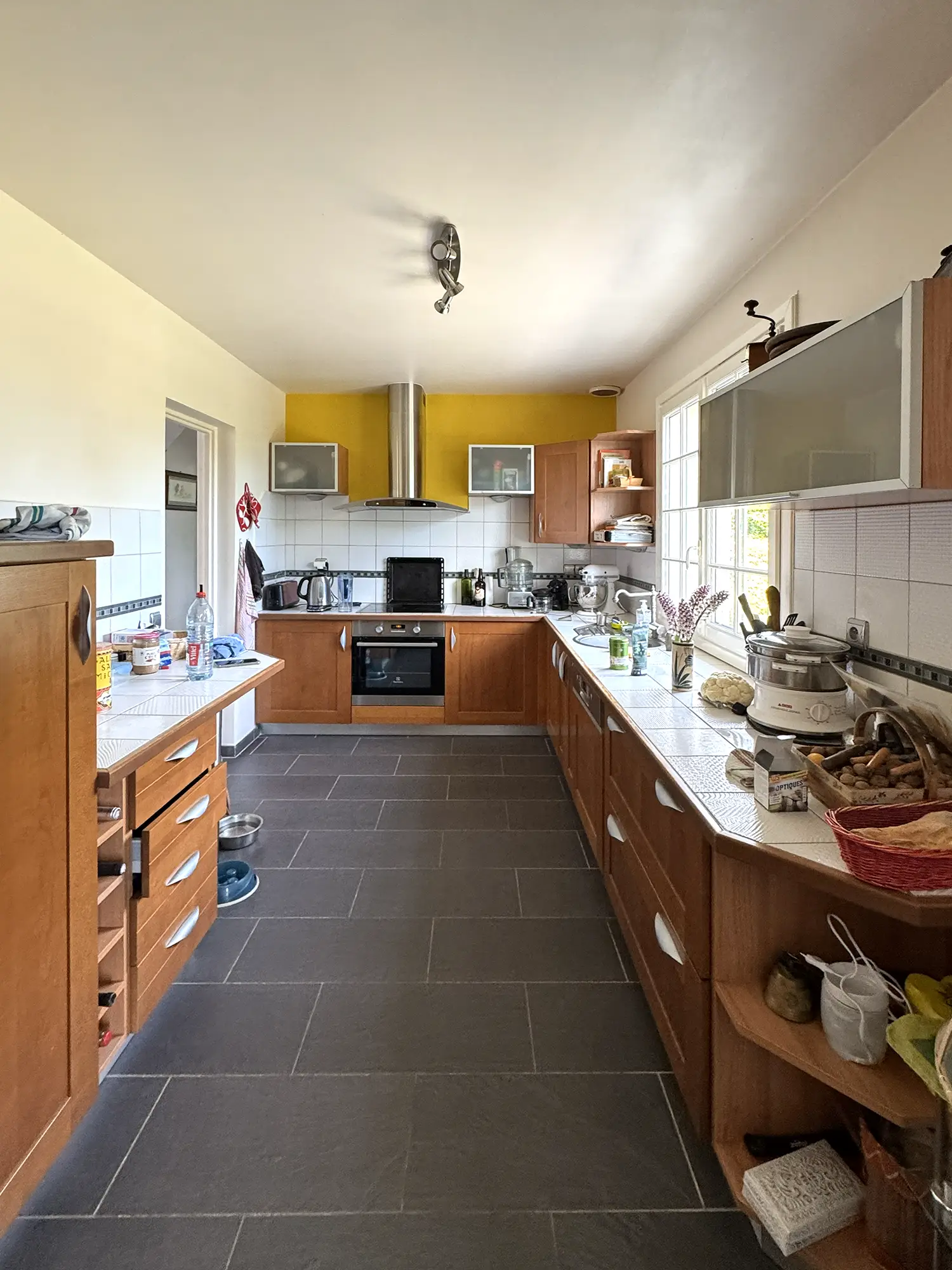 la cuisine avant